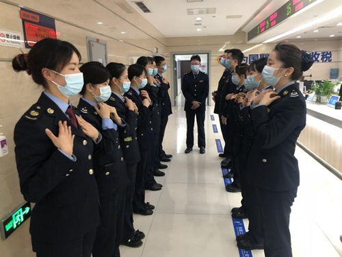 微笑服務(wù)打造最美第一面，重慶稅務(wù)以專(zhuān)業(yè)禮儀升級(jí)辦稅體驗(yàn)